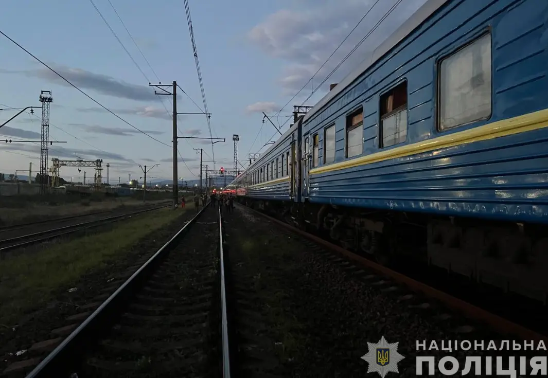 Починається з гри, а закінчується трагедією: скільки дітей загинуло в Україні через розваги на залізниці 