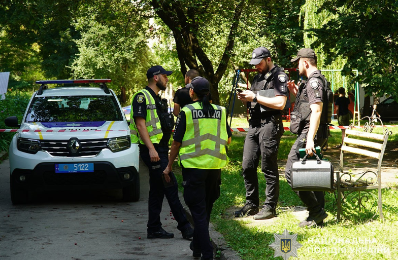 Вибух у тернопільській багатоповерхівці: з'явилися нові деталі та фото з місця трагедії 