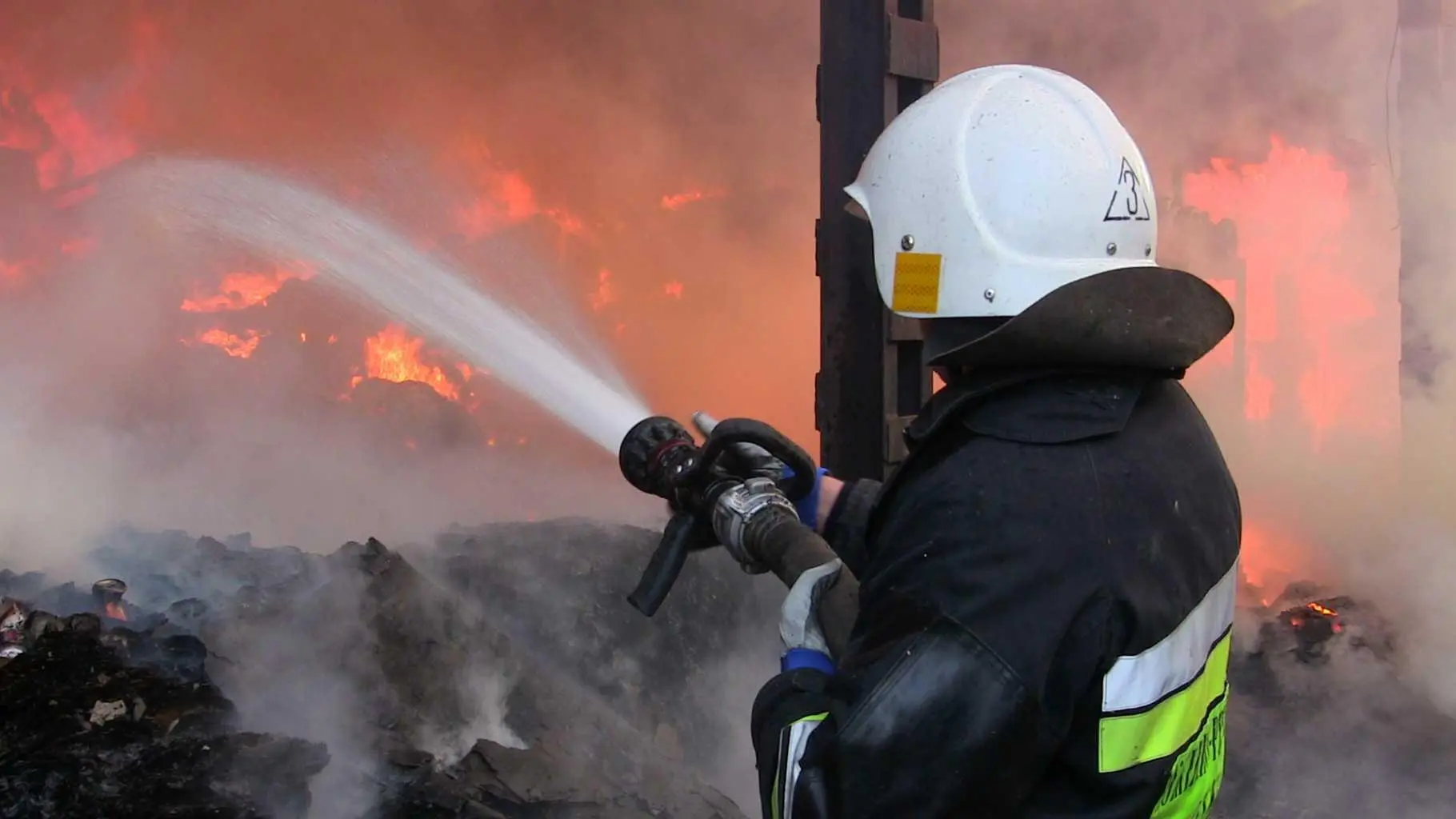 У Києві на декілька днів оголосили надзвичайний рівень пожежної небезпеки: влада звернулася до громадян
