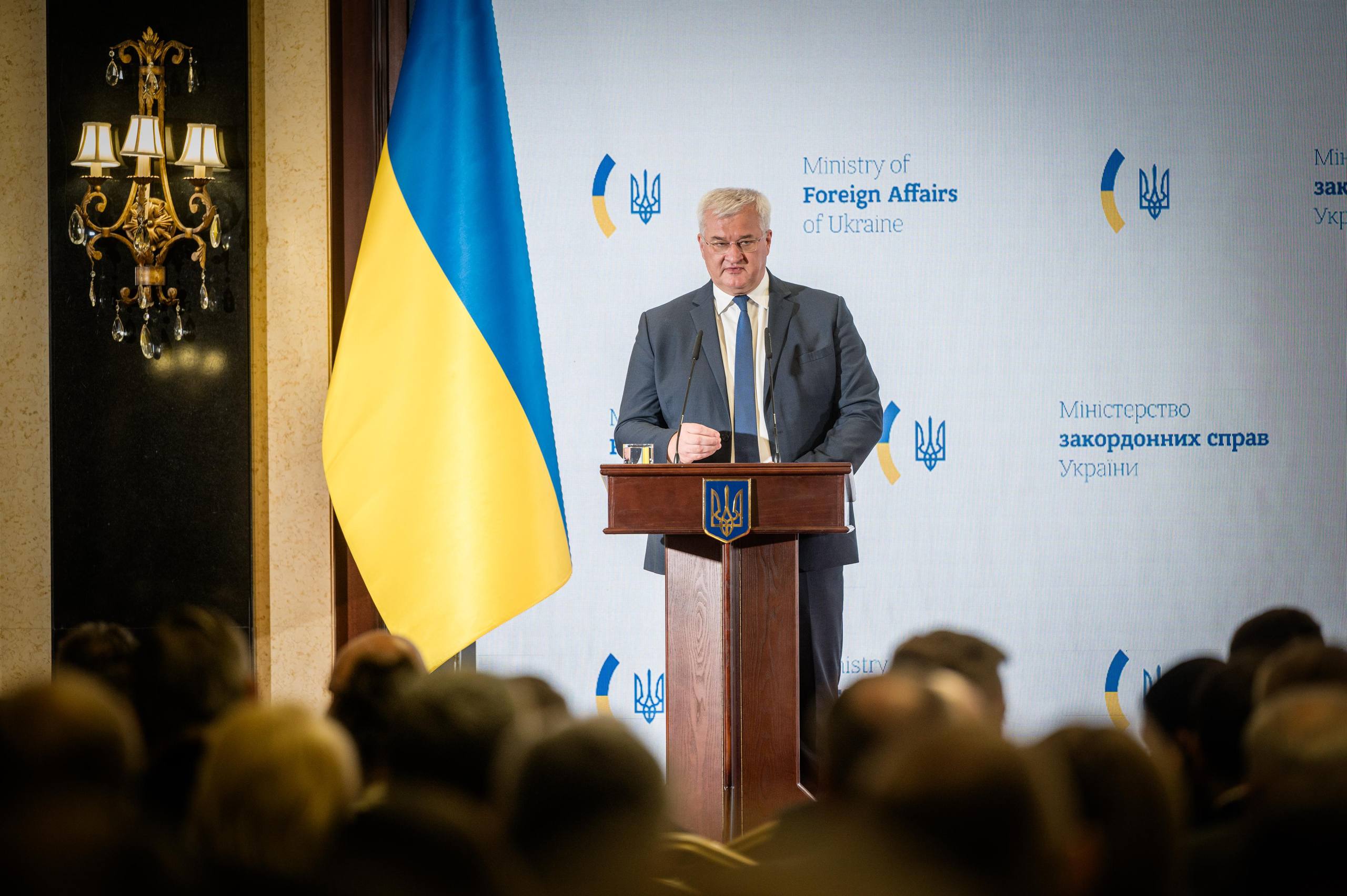 Україна планує відкрити чотири посольства до кінця року, — МЗС 