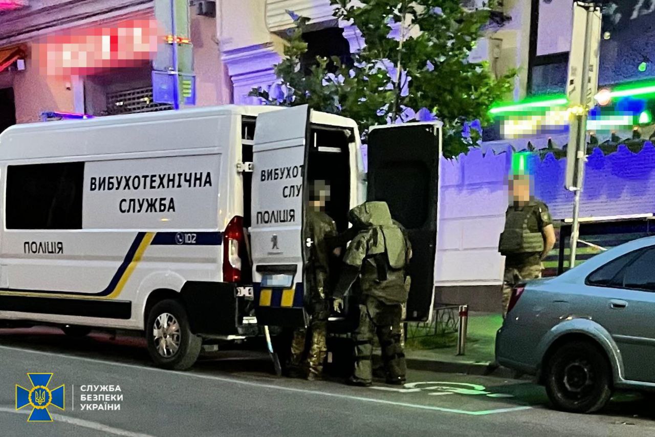 Планувала підірвати кавʼярню у центрі Києва: СБУ на гарячому затримала жінку (фото)