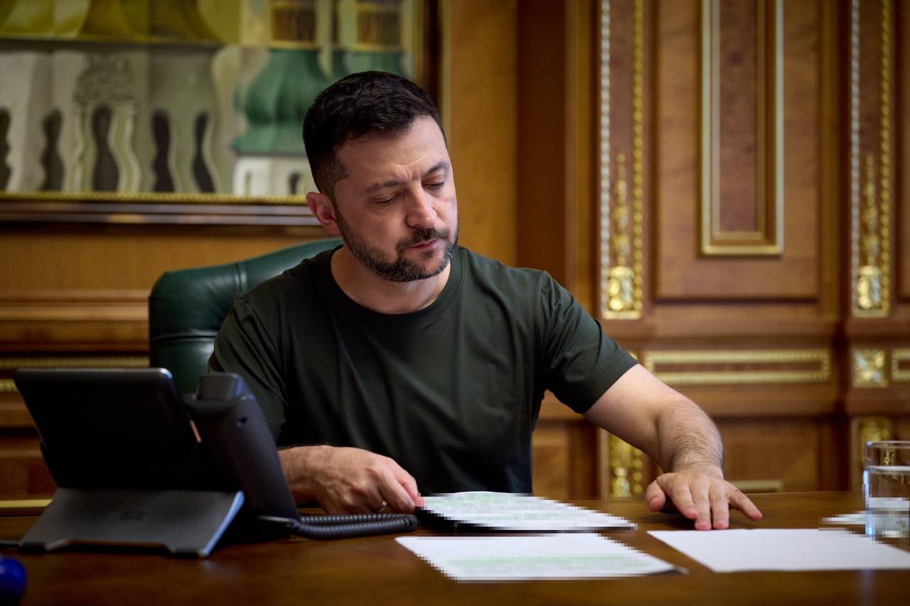 Законопроект про НАБУ і САП, санкції та допомога: Зеленський провів розмову із прем'єром Канади Карні