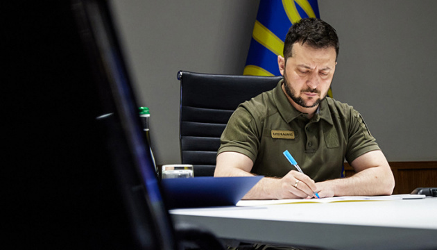 Зеленський запровадив санкції проти капітанів тіньового флоту Росії: названо прізвища цих окупантів