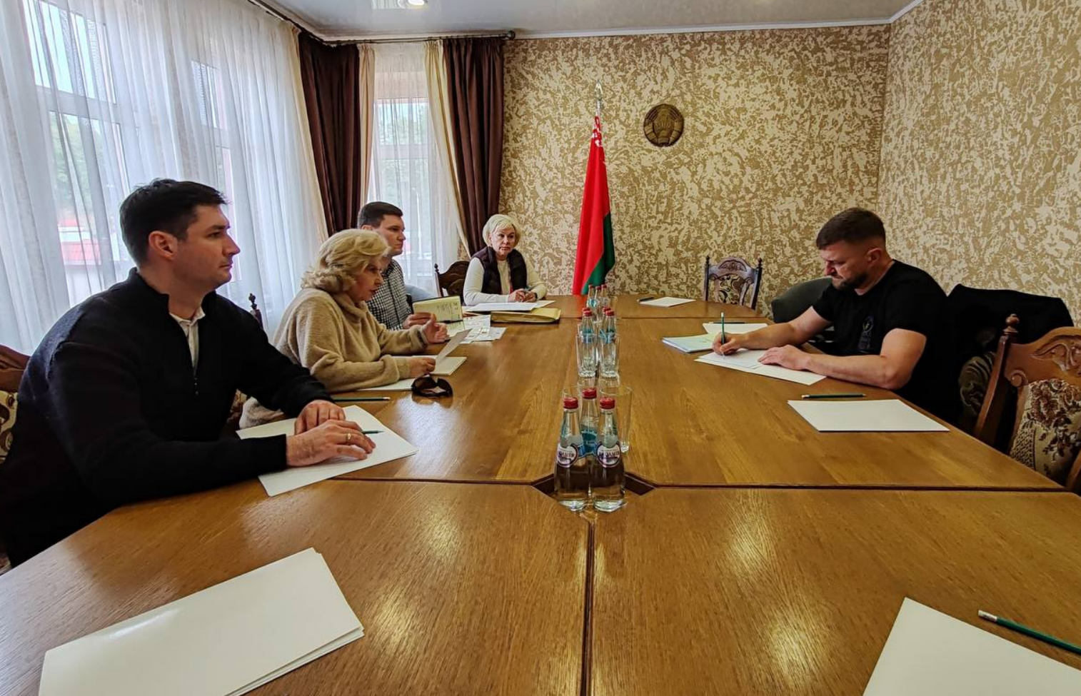 У РФ заявили про зустріч омбудсмена з українським представником в Білорусі: про що говорили