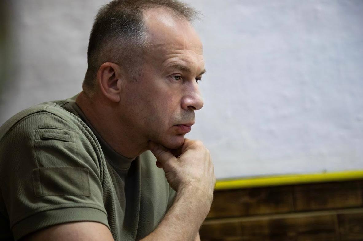Сирський заявив про зачистку низки населених пунктів на ключовому напрямку фронту