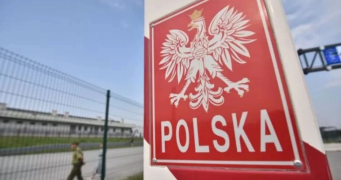 У Польщі впав і вибухнув невідомий літальний об’єкт: деталі