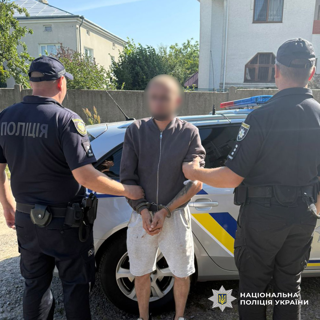 Жах на вулиці: у місті на Львівщині серед білого дня жорстоко побили чоловіка
