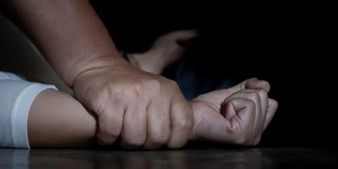 Задушив та втік: у Львові 34-річного чоловіка підозрюють у жорстокому вбивстві знайомої (фото)