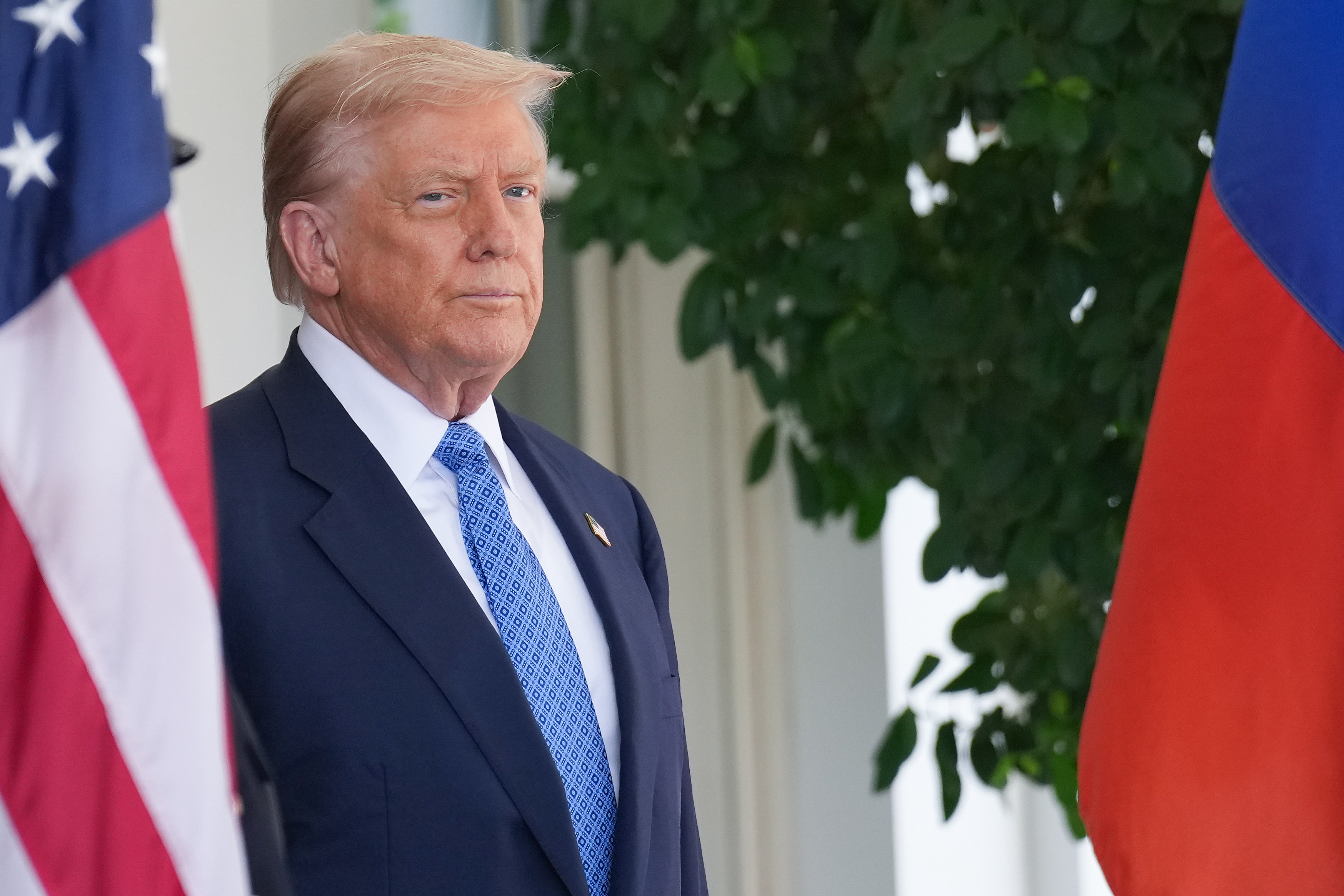 Білий дім анонсував інтерв’ю Трампа двом журналістам за підсумками розмови з Путіним