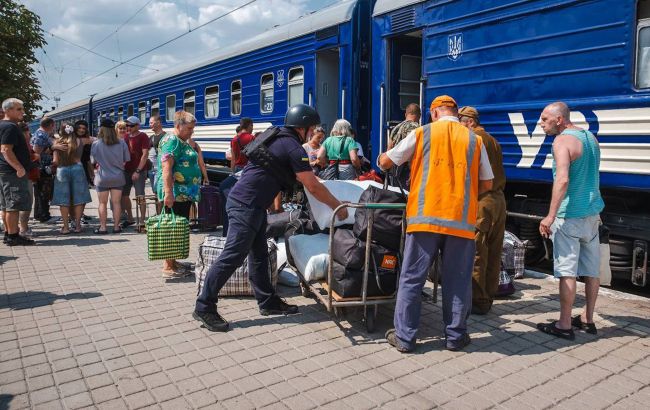 На Донеччині оголосили примусову евакуацію із низки населених пунктів: перелік