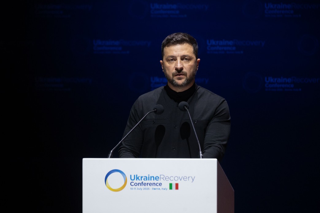 Дії Угорщини обурюють: Зеленський прокоментував заборону на в’їзд у Шенгенську зону командиру ЗСУ