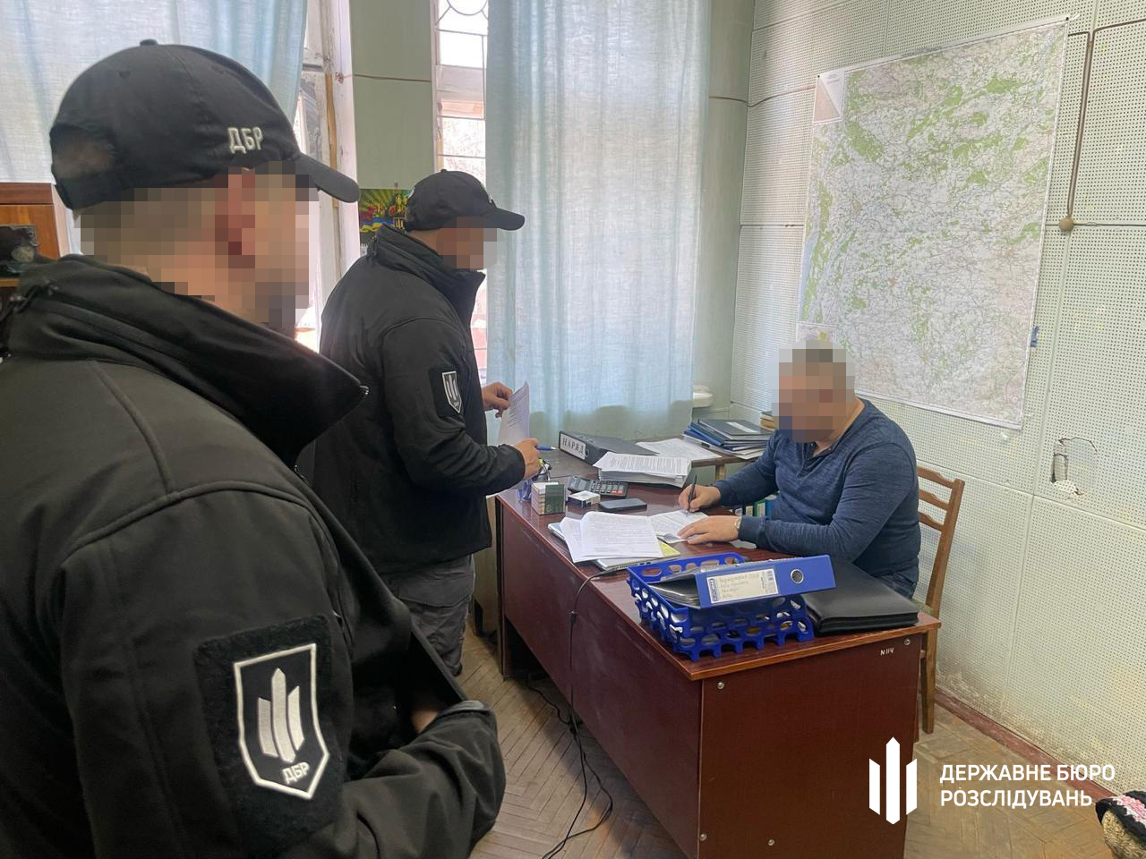 Командир частини на Чернігівщині змушував військових будувати собі оселю: як його можуть покарати