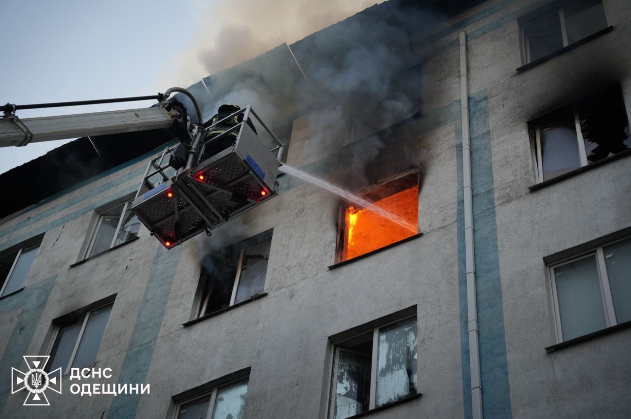 Рашисти атакували Нікопольщину та Одещину: багато руйнувань, у тяжкому стані немовля (фото)