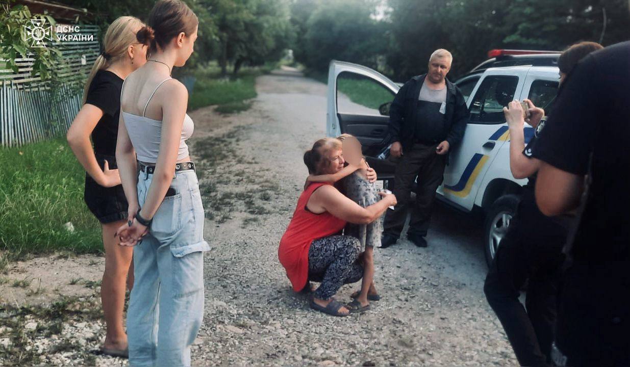 Пішла по гриби — і зникла: на Вінниччині завершилися пошуки в лісі дев’ятирічної дівчинки