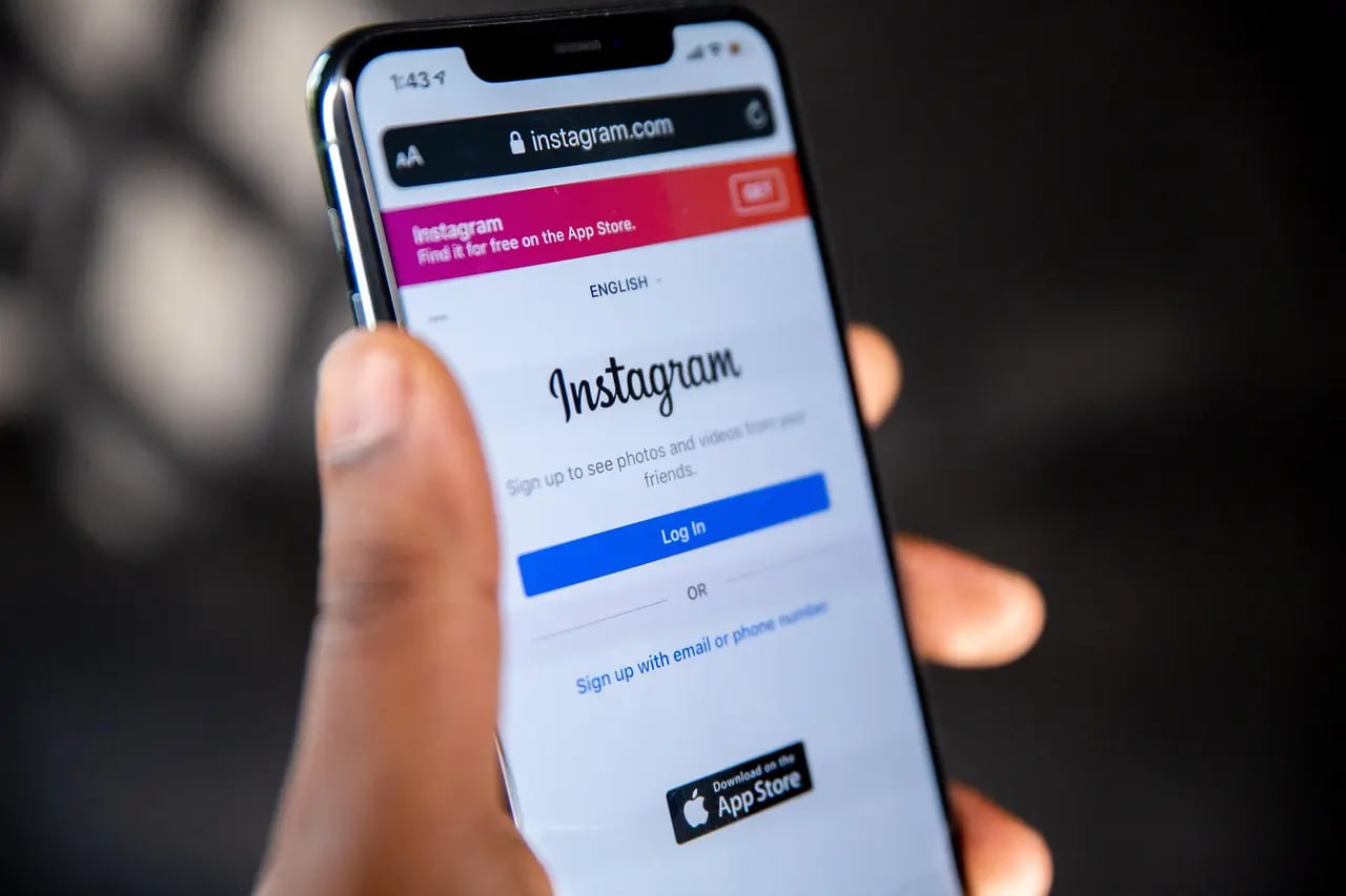 Нові правила соцмережі: Instagram почав блокувати прямі ефіри користувачів