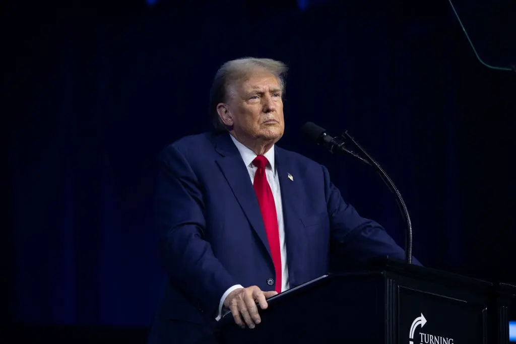 Трамп може запровадити додаткові мита проти ще однієї країни за купівлю російської нафти, — Bloomberg