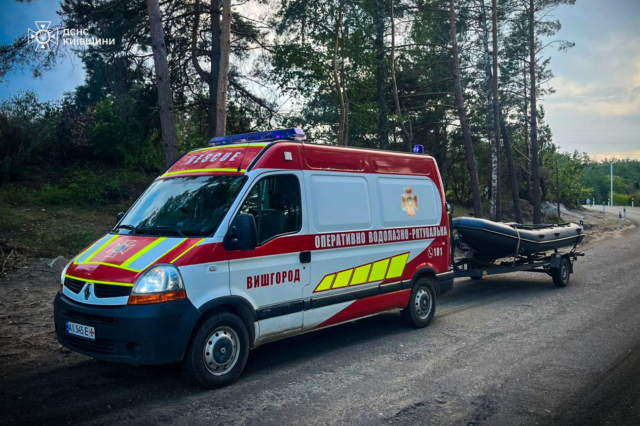 Смертельний стрибок у воду: на Київщині потонув підліток (фото)