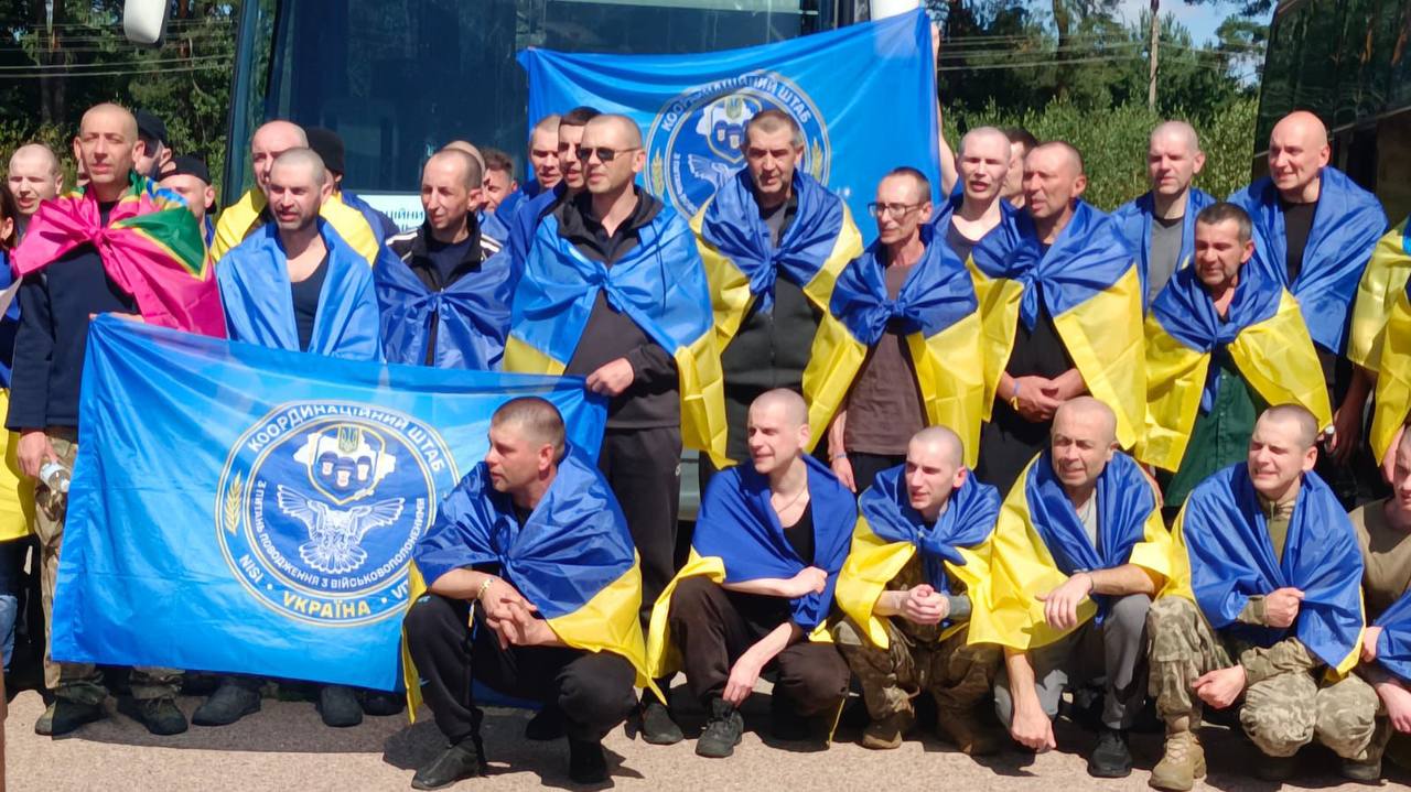 Україна провела черговий обмін полоненими: деякі громадяни перебували у неволі з 2014 року (фото)