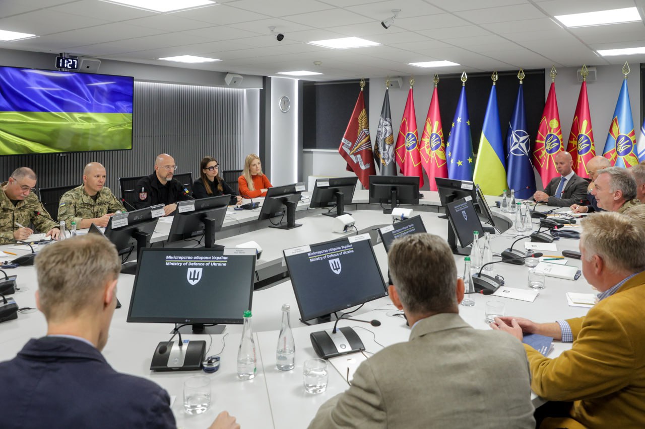 Україна та Британія нарощуватимуть спільне виробництво дронів: Шмигаль розповів про промислову кооперацію