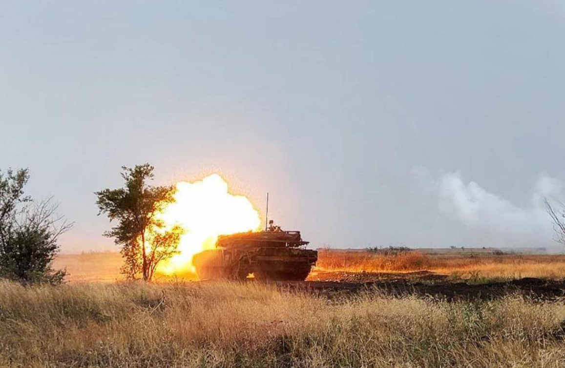 Окупанти за добу майже 5 тис. разів обстріляли позиції ЗСУ: які втрати у росіян