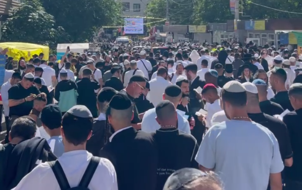 В Умані відбулася масова молитва: участь взяли понад 10 тисяч хасидів (відео)