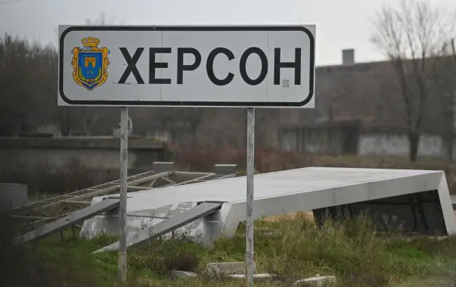 Внаслідок ракетної атаки по блокпосту у Херсоні загинув поліціянт