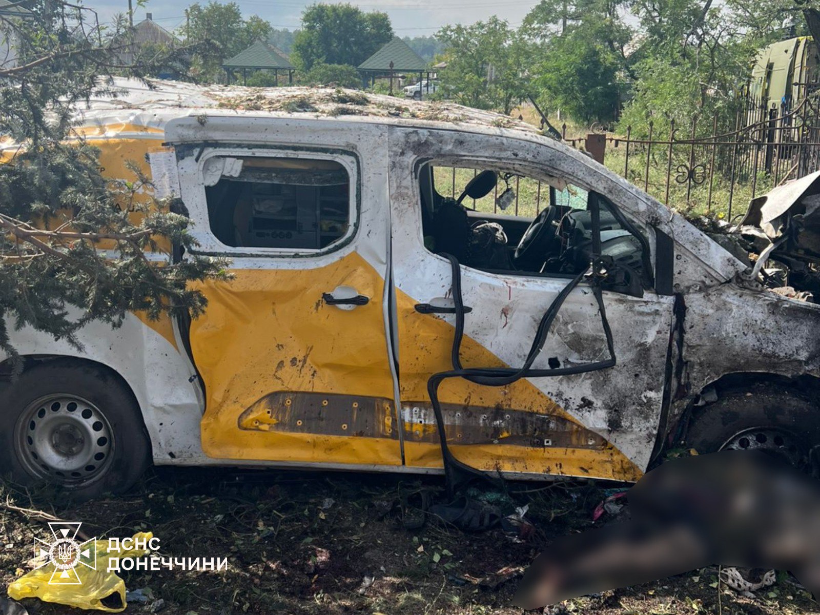Зросла кількість жертв унаслідок цинічного рашистського авіаудару на Донеччині (фото)