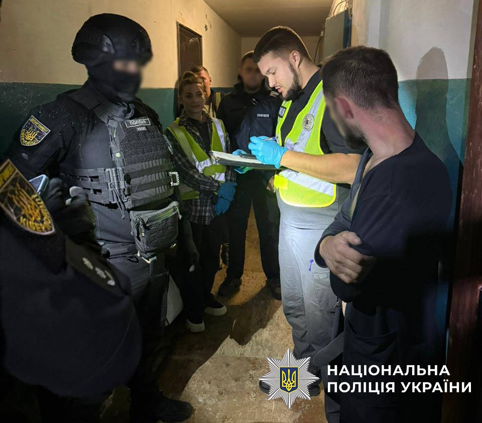 Заманив до авто й знімав на камеру: у Києві чоловіка підозрюють у насильстві над 7-річною дитиною
