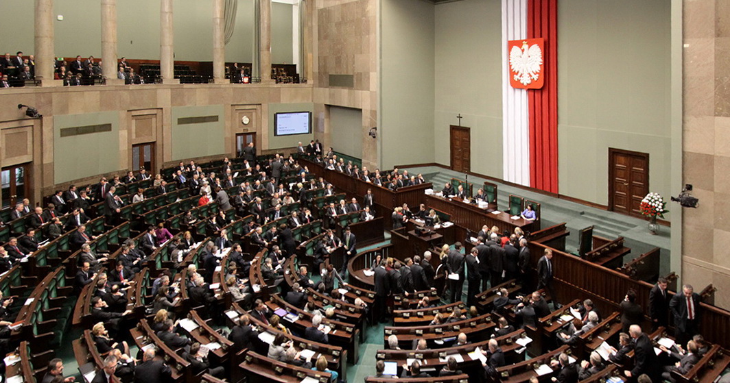 У Польщі ухвалили новий закон про допомогу українцям: що в документі