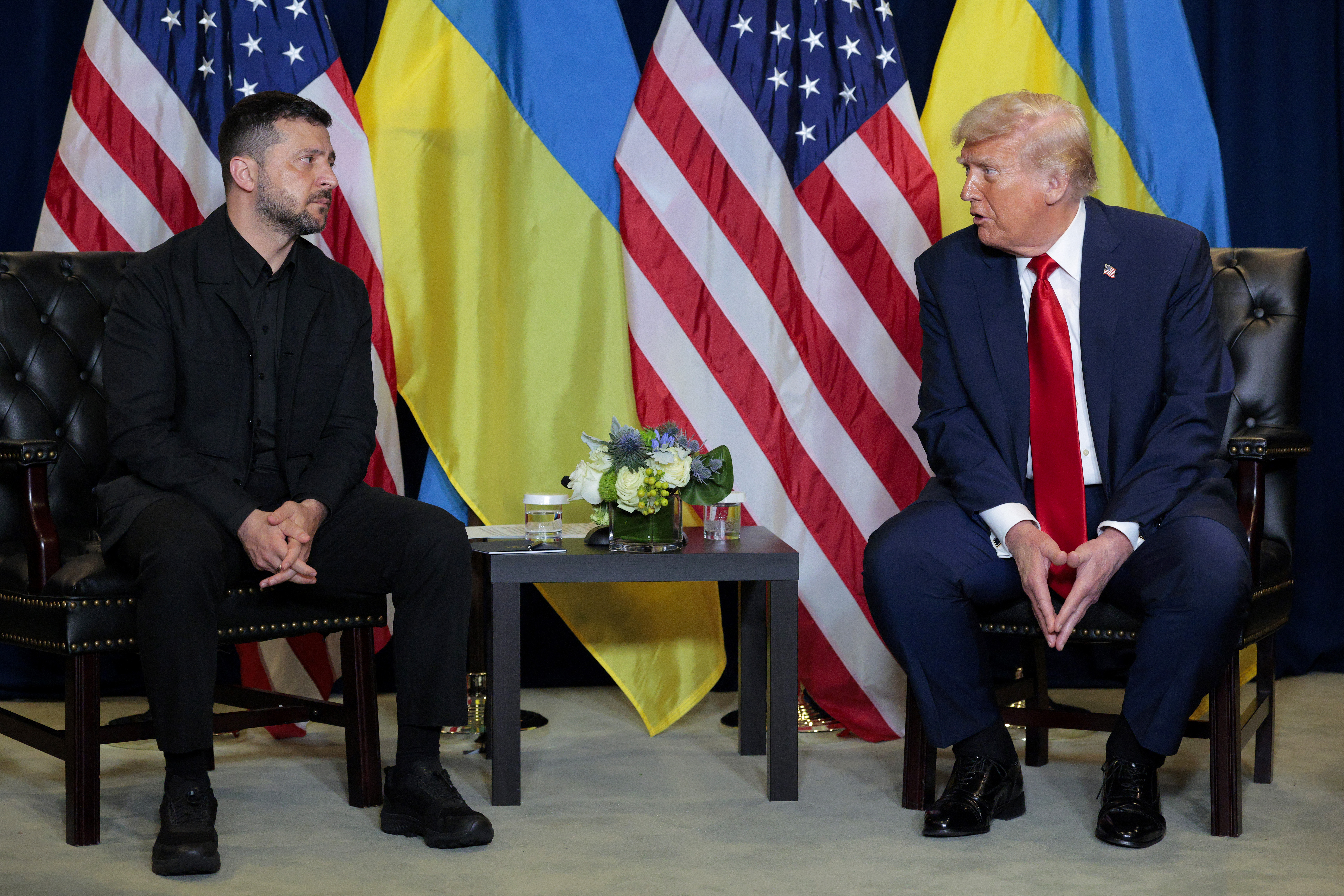 Він — хоробра людина: у Білому домі оприлюднили спільне фото Зеленського та Трампа 