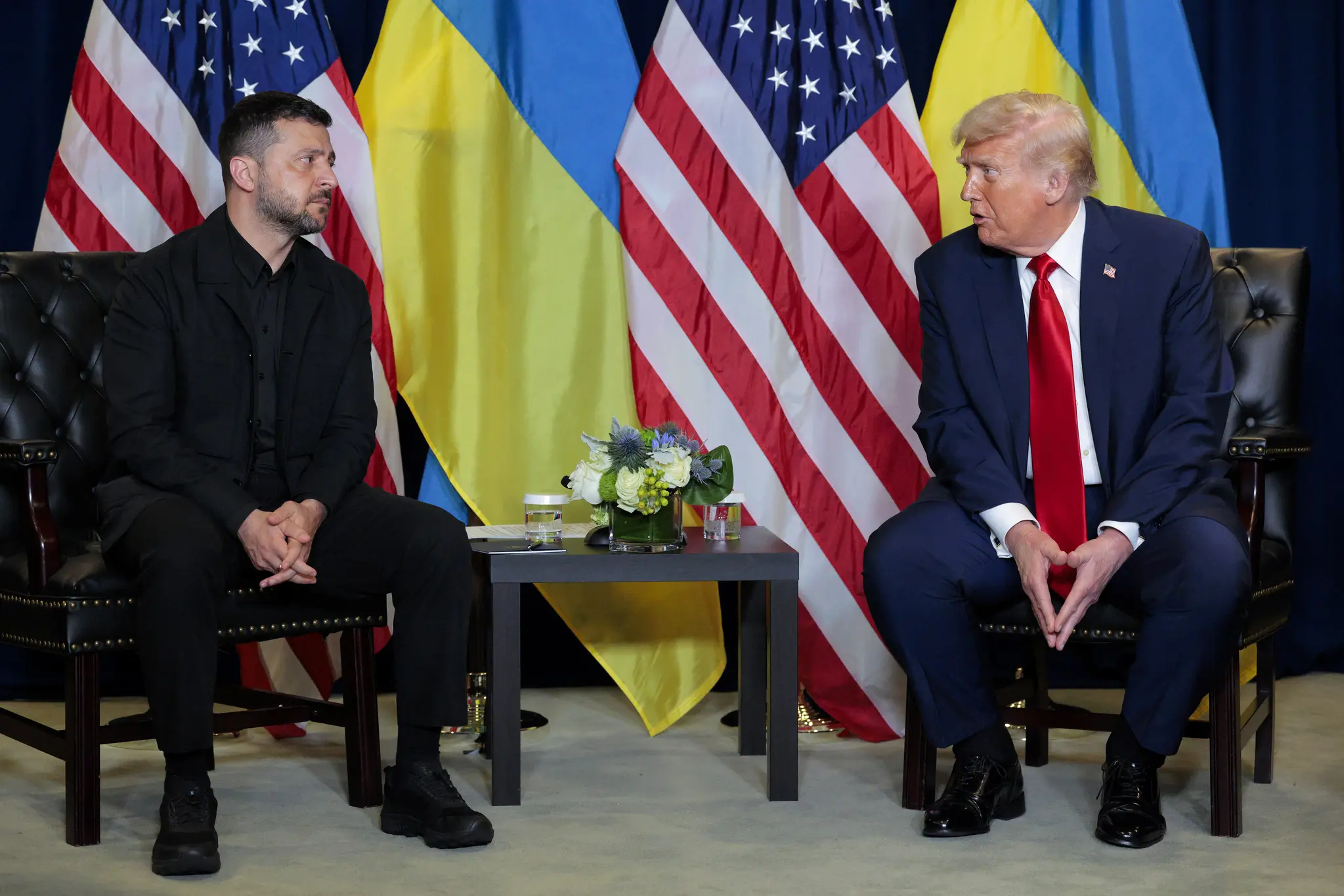Трамп погодився. що Україна має право бити по російських енергооб'єктах, — Зеленський