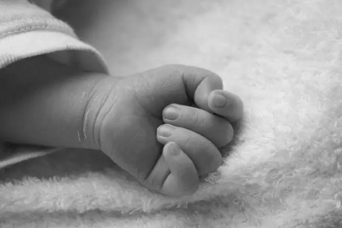 В Одесі жінка викинула немовля з вікна гуртожитку: деталі від поліції