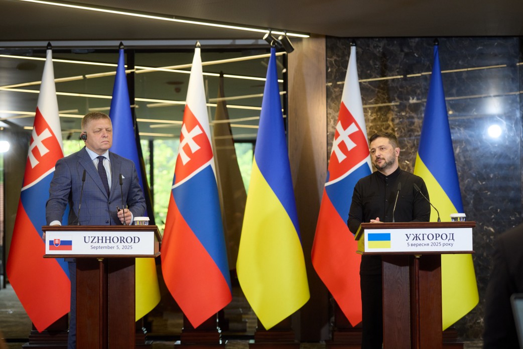 Україна готова постачати газ та нафту до Словаччини, але є умова, — Зеленський