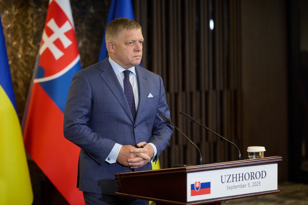 Фіцо розповів, чи обговорював із Путіним енергоблокаду України