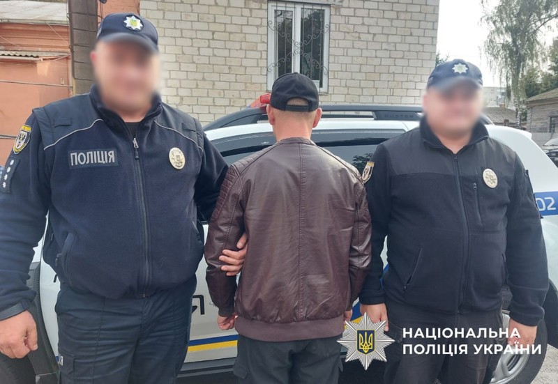Забив до смерті: мешканця Чернігівщини підозрюють у жорстокому вбивстві матері