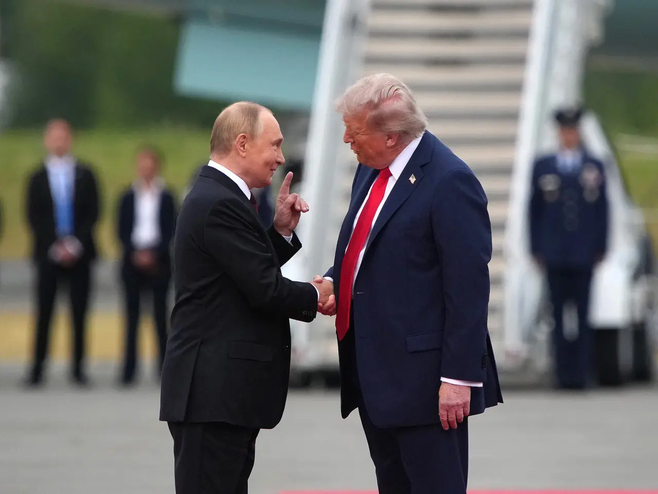 Трамп заявив, що дізнався цікаві речі про війну в Росії проти України