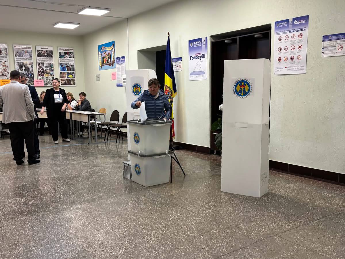 На виборах у Молдові скасували екзитполи: яка ситуація з голосуванням