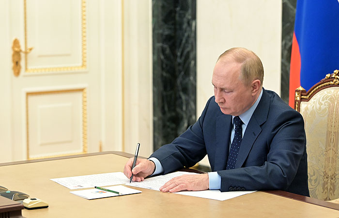 Путін несподіваним указом відповів на можливий репараційний кредит для України, — ЗМІ