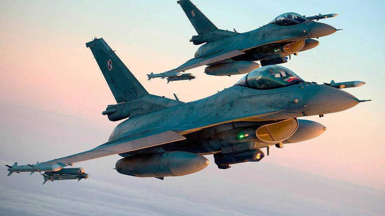 Defense Express: Бельгія передасть Україні десятки винищувачів F-16