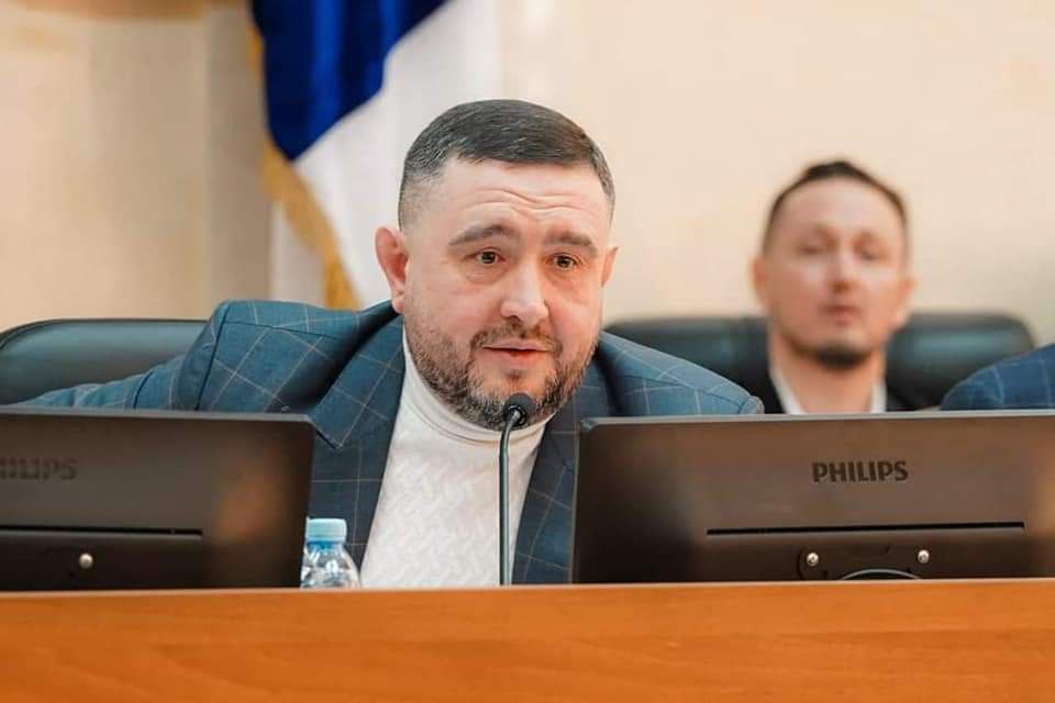 НАБУ викрило голову Одеської облради та його дружину-нардепку у неправдивому декларуванні (відео)