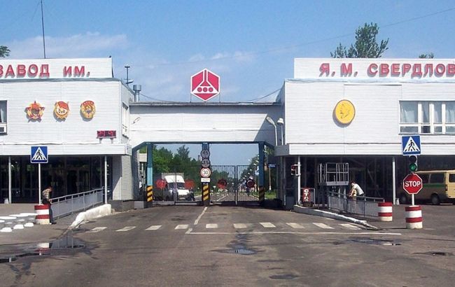 Завод вибухових речовин у російському Дзержинську потрапив під атаку дронів (відео)