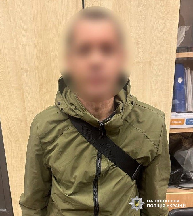 Вдарив ножем та поїхав геть: у Києві ревнощі ледве не закінчились трагедією
