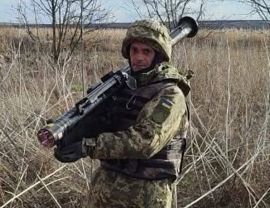 Чекав цього дня півтора року: на Миколаївщині військовий знищив ворожу ракету із ПЗРК Stinger