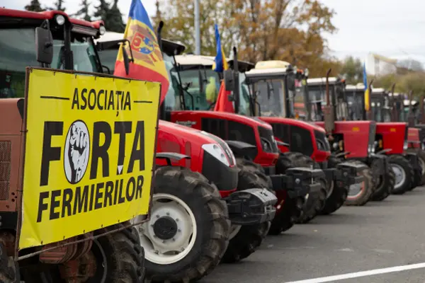 Молдова продовжила ліцензування імпорту з України: фермери погрожували блокуванням кордону