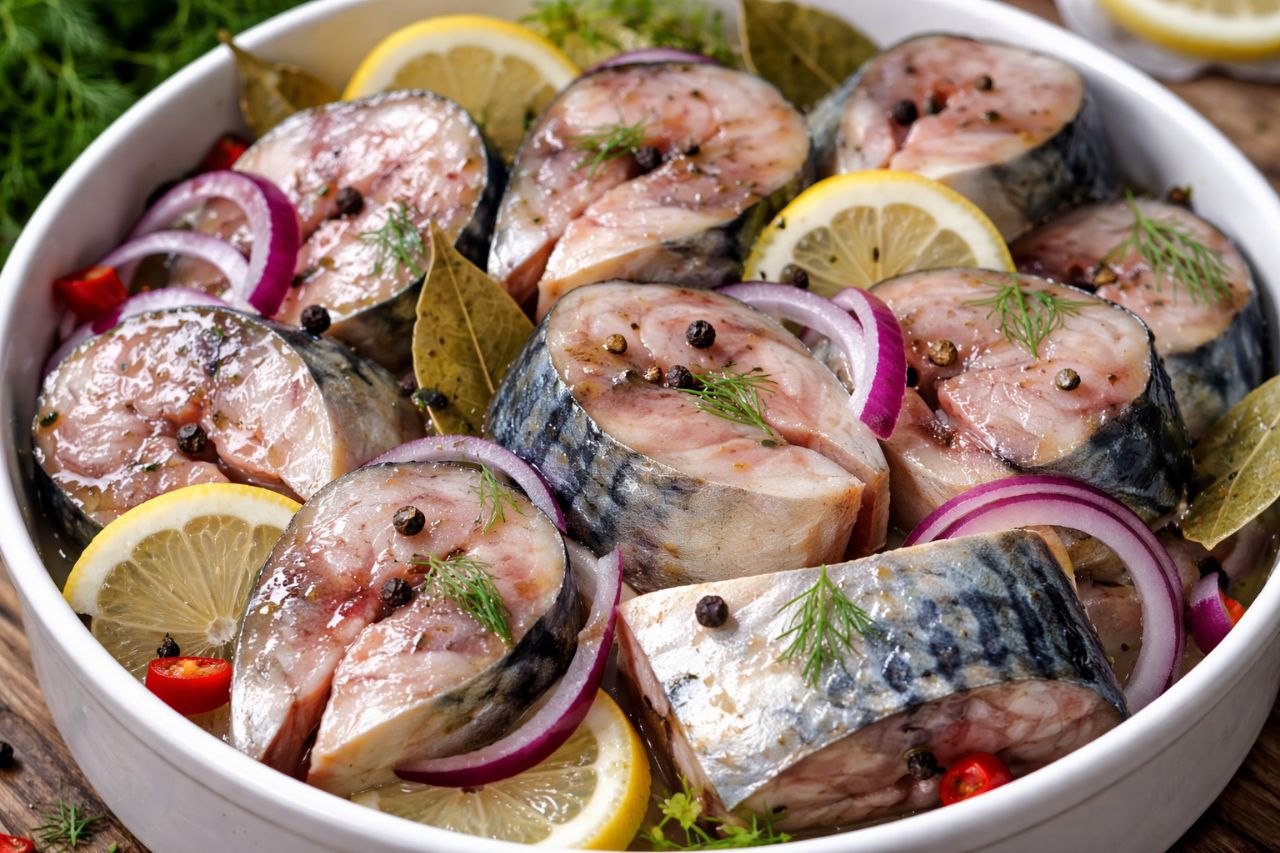 Смачніша, ніж з магазину: рецепт маринованої домашньої скумбрії