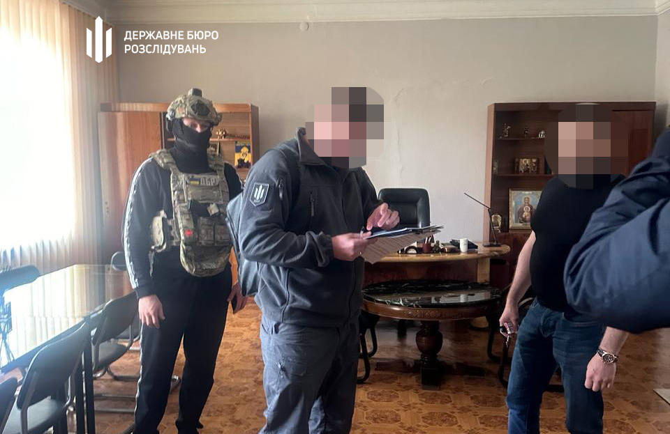 Затримання хабарників на Дніпропетровщині 