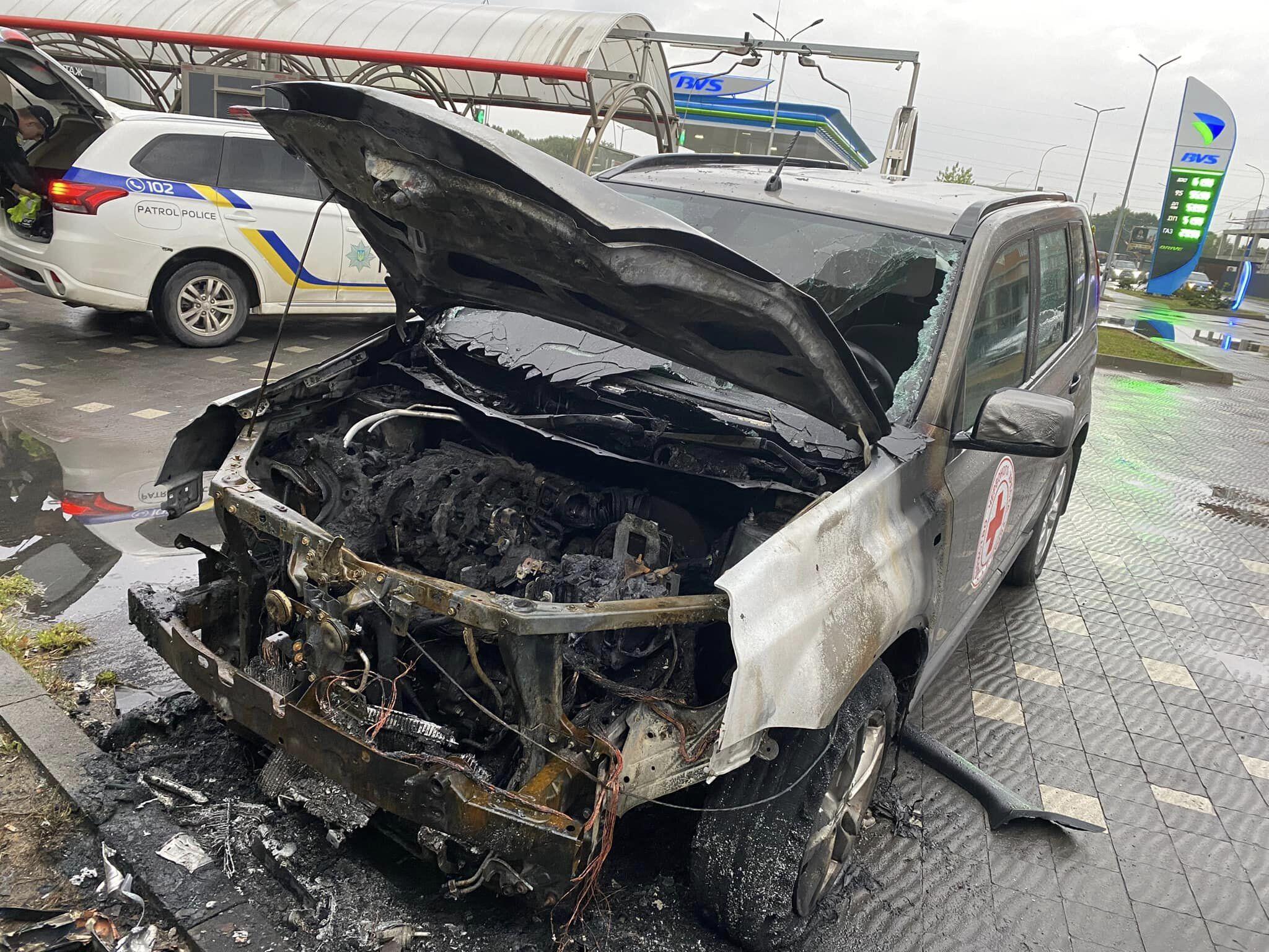 На Закарпатті підпалили автівку Червоного Хреста
