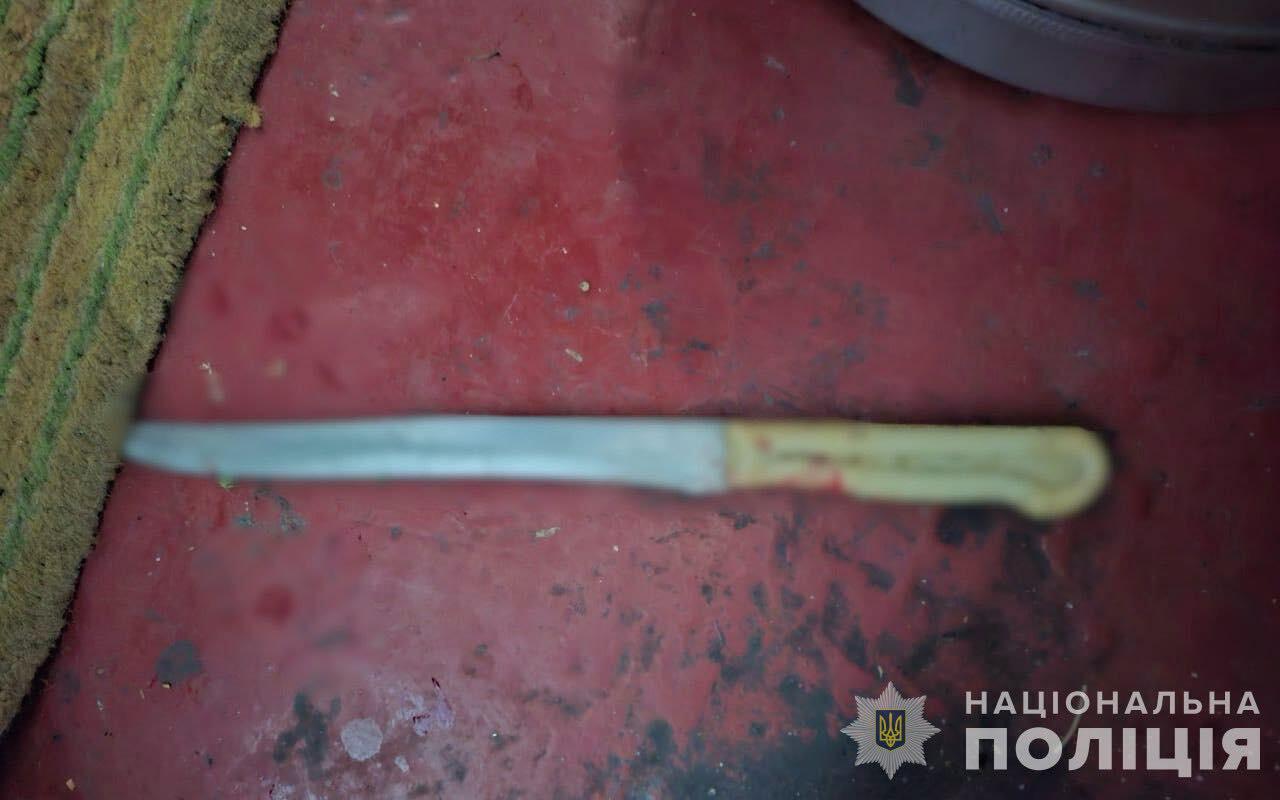 33-річний зловмисник вдарив ножем у шию свого тестя