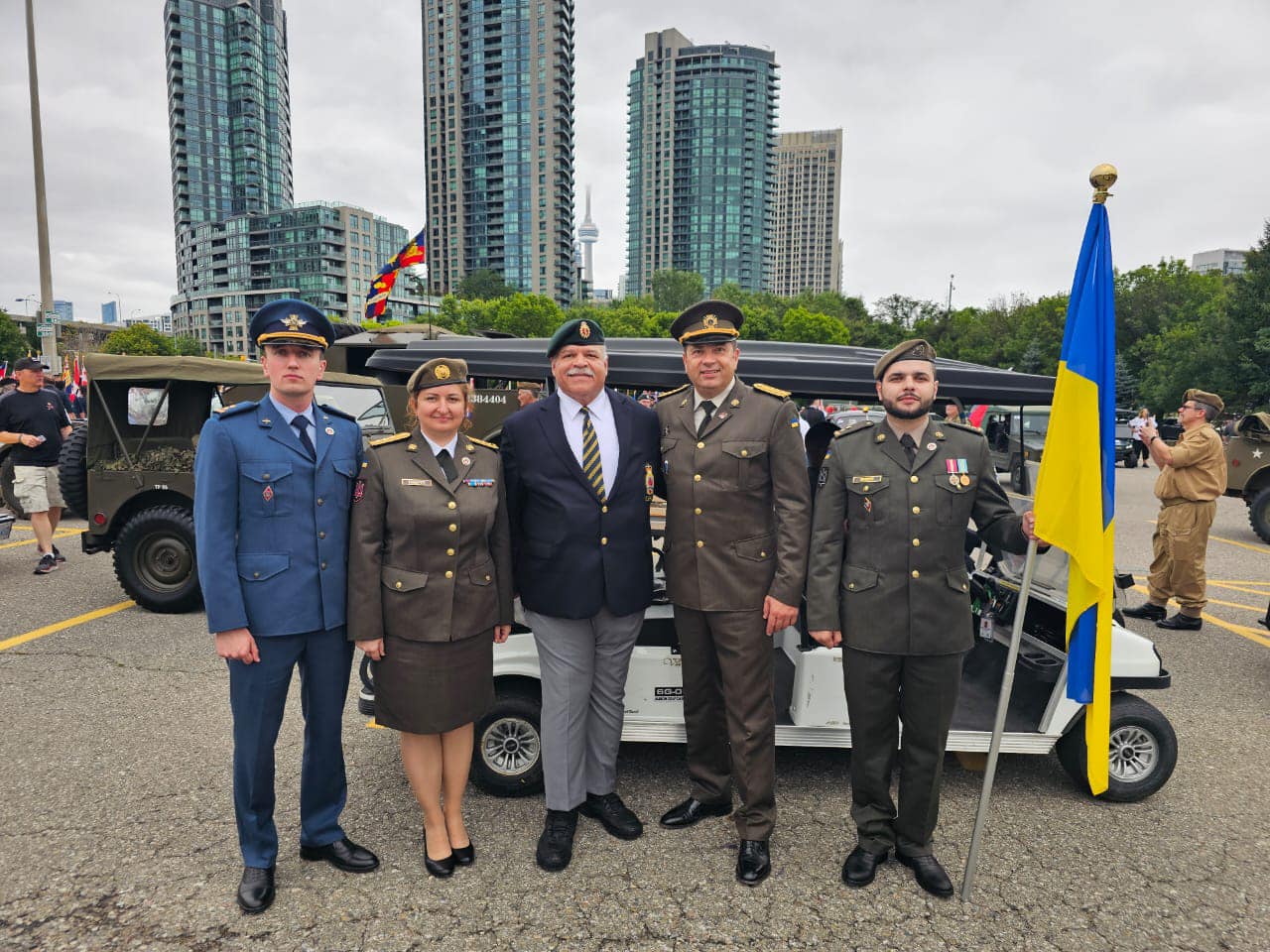 Україна вперше в історії взяла участь у параді до Дня воїнів у Торонто