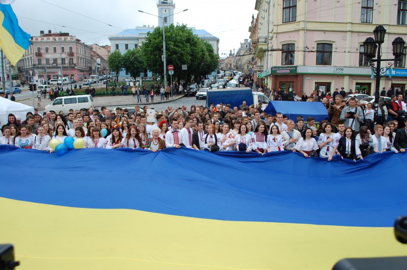 День вишиванки в Чернівцях